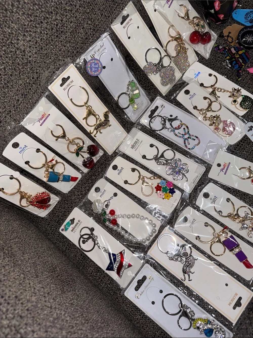 ALL OVER 80 pieces  Assorted Women's Keychains & Pouch Collection